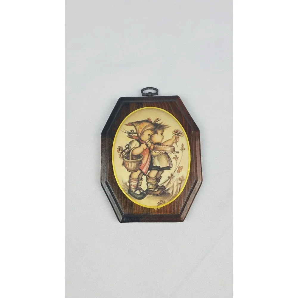Vtg beaded domed wooden wall hanging decor two kids picking‎ flowers farmhouse